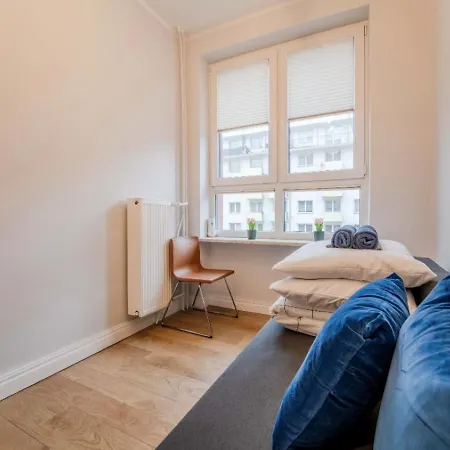 Big - Center - 4 - 6 Beds - 2 Balcony - 12 People - 100m2