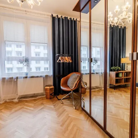 Big - Center - 4 - 6 Beds - 2 Balcony - 12 People - 100m2 Appartamento *