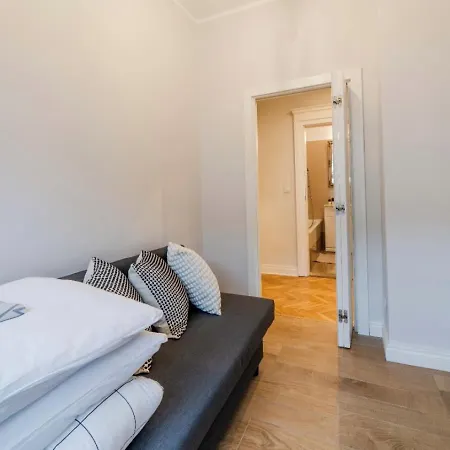 Apartman Big - Center - 4 - 6 Beds - 2 Balcony - 12 People - 100m2 Wrocław