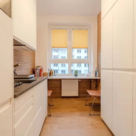 Big - Center - 4 - 6 Beds - 2 Balcony - 12 People - 100m2 *